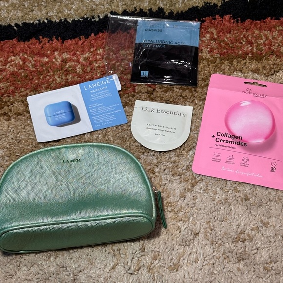**5 ITEM BUNDLE** Including: La Mer Green Cosmetic Bag with 4 Skincare Items NWT - Picture 4 of 15